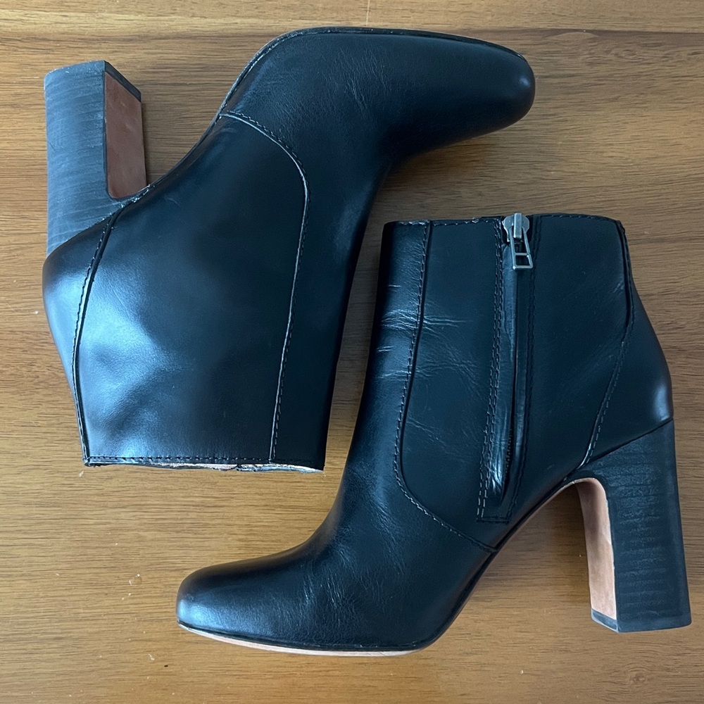 Madewell Black Leather Ankle Booties